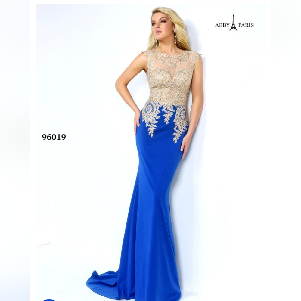 Abby Paris by Lucci Lu Formal Prom Gown in Navy Blue & Gold NWT Size 2